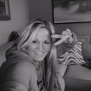 Meet your Posher, Connie